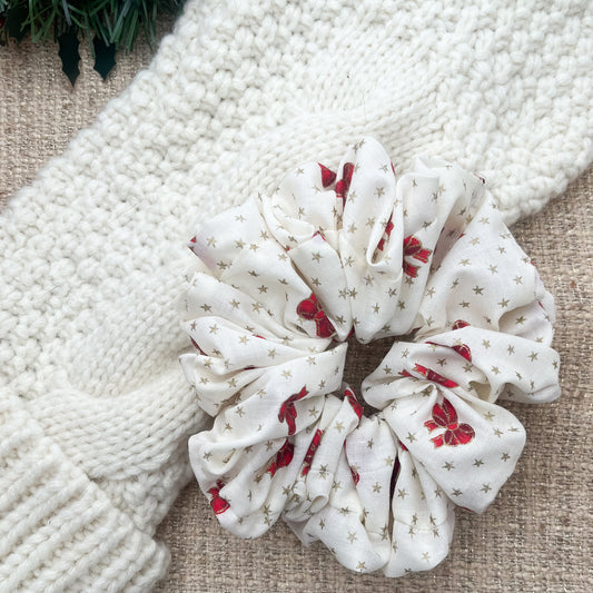 HOLIDAY BOW SCRUNCHIE