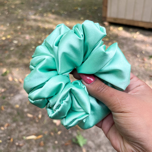 MINT SATIN SCRUNCHIE